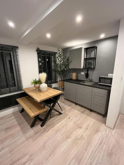 Appartement Gezellig Appartement, Gerenoveerd Eind 2022 *